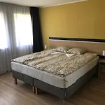 Romahegy Rendezvenyhaz 4*