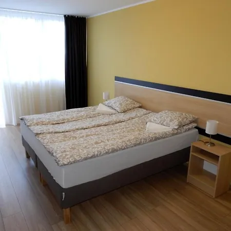 Romahegy Rendezvenyhaz Frühstückspension Kaposvár