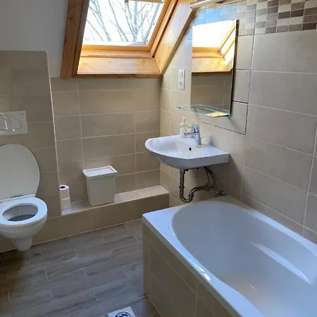 Bed & Breakfast Romahegy Rendezvenyhaz 4*