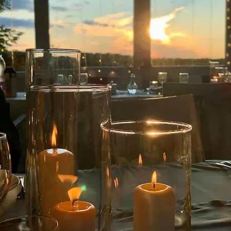 Bed & Breakfast Romahegy Rendezvenyhaz