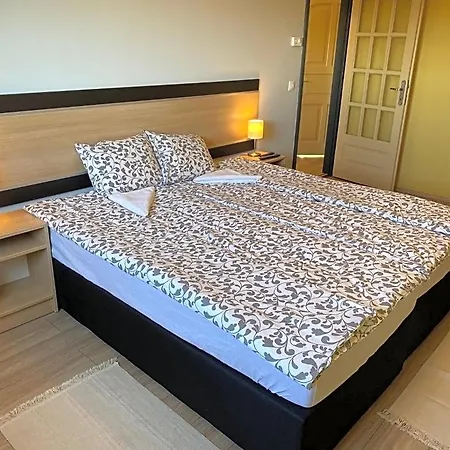Romahegy Rendezvenyhaz 4*