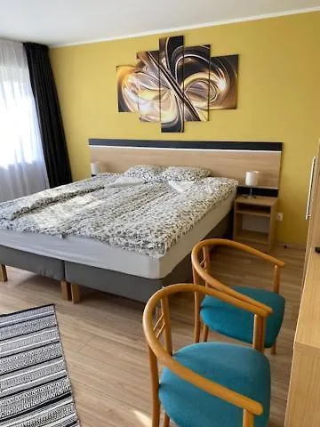 Romahegy Rendezvenyhaz B&B 4*